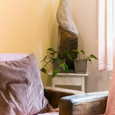 Sudety Blisko Szlakow Gorskich I Wyciagow Narciarskich, Prywatny Bezplatny Parking Maison d'hôtes Karpacz