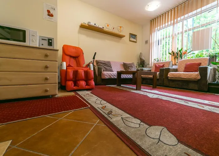 Sudety Blisko Szlakow Gorskich I Wyciagow Narciarskich, Prywatny Bezplatny Parking בית הארחה