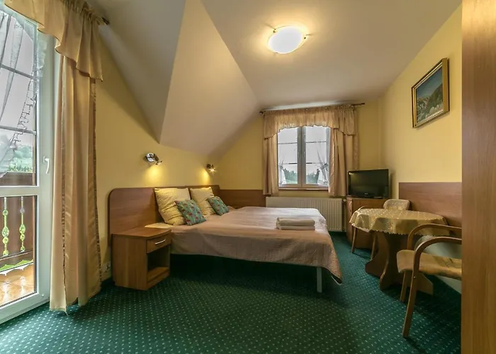 Sudety Blisko Szlakow Gorskich I Wyciagow Narciarskich, Prywatny Bezplatny Parking 3*