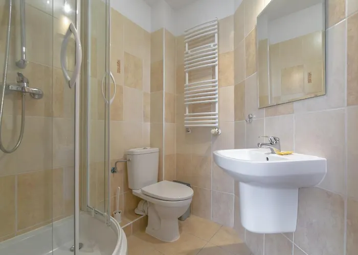 Sudety Blisko Szlakow Gorskich I Wyciagow Narciarskich, Prywatny Bezplatny Parking בית הארחה