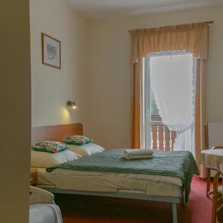 Sudety Blisko Szlakow Gorskich I Wyciagow Narciarskich, Prywatny Bezplatny Parking 게스트하우스 3*