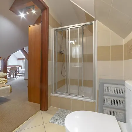 Sudety Blisko Szlakow Gorskich I Wyciagow Narciarskich, Prywatny Bezplatny Parking 3* Karpacz