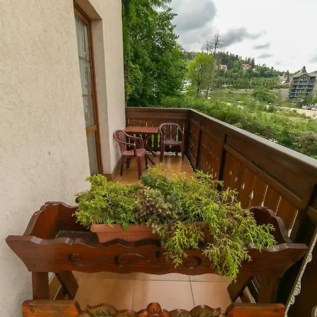 Sudety Blisko Szlakow Gorskich I Wyciagow Narciarskich, Prywatny Bezplatny Parking 3*