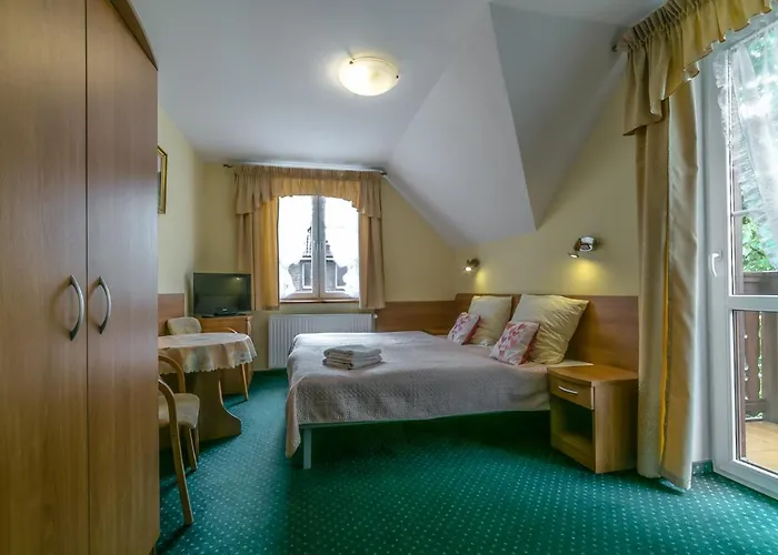 Sudety Blisko Szlakow Gorskich I Wyciagow Narciarskich, Prywatny Bezplatny Parking 3*