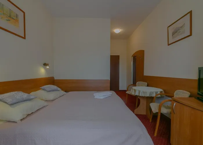 Sudety Blisko Szlakow Gorskich I Wyciagow Narciarskich, Prywatny Bezplatny Parking Гостевой дом