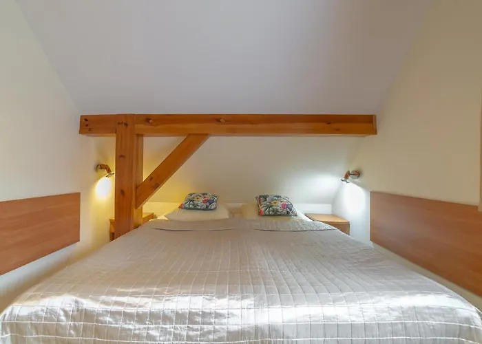 Sudety Blisko Szlakow Gorskich I Wyciagow Narciarskich, Prywatny Bezplatny Parking 3*