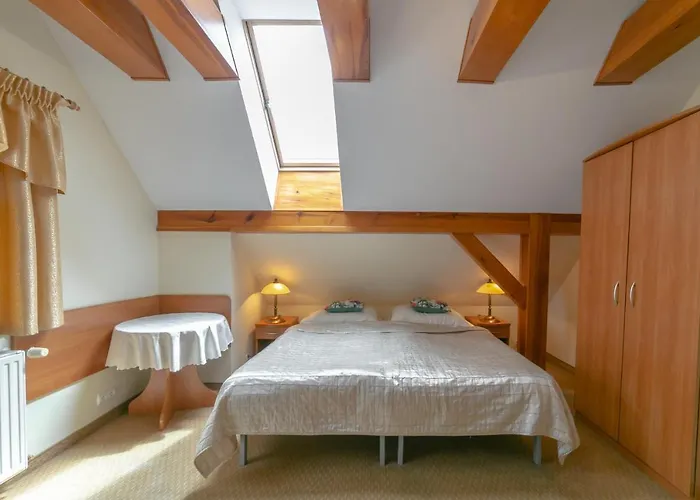 Guest house Sudety Blisko Szlakow Gorskich I Wyciagow Narciarskich, Prywatny Bezplatny Parking