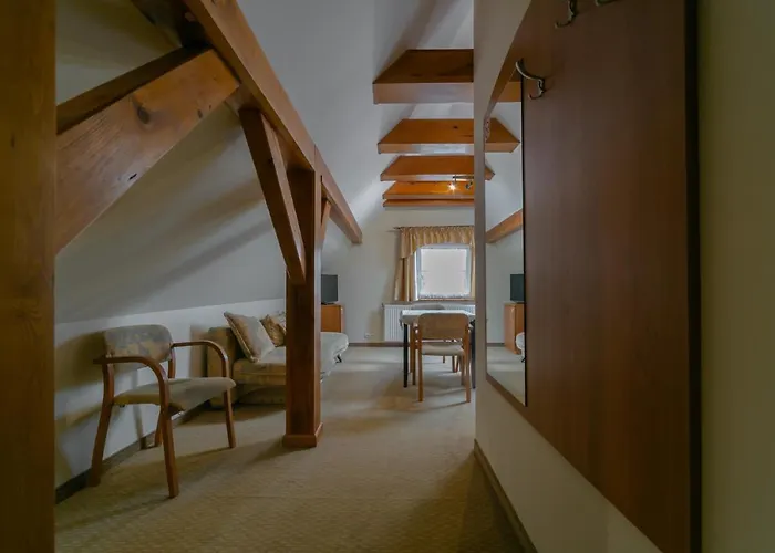 Sudety Blisko Szlakow Gorskich I Wyciagow Narciarskich, Prywatny Bezplatny Parking Guest house